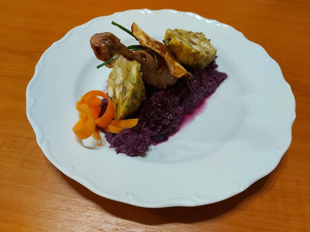 מלון Párnica Penzion Adak מראה חיצוני תמונה